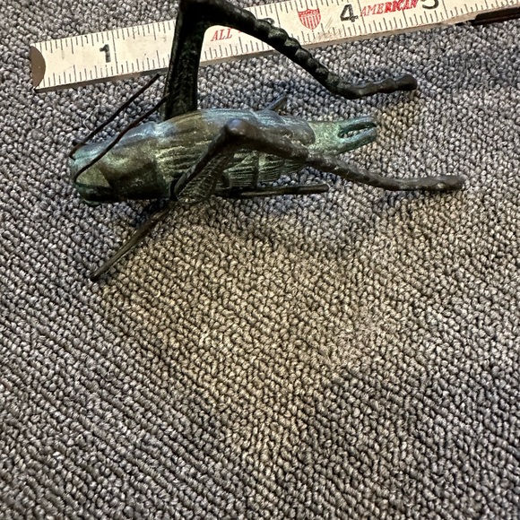 Vintage Cast Iron Insect Animal Grasshopper Cricket Figurine Paperweight - Picture 3 of 10